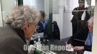 Piers Corbyn inside Charing Cross Police station reports Boris Johnson [upl. by Bac]