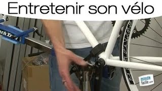 Entretenir son vélo  monter un pédalier [upl. by Bonar]