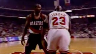 Michael Jordan locks down Clyde Drexler  1992 Finals Game 6 [upl. by Siuqramed]