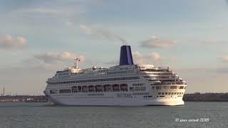 PampO Cruises quotOrianaquotamp quotAuroraquot Double Sailaway Southampton Docks 210318 [upl. by Frydman]