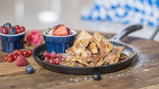 Mit Mandeln karamellisierter Kaiserschmarrn und Waldbeeren [upl. by Esyned]