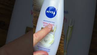 This NIVEA Refreshing Body Wash Smells GOOD [upl. by Ettelorahc]