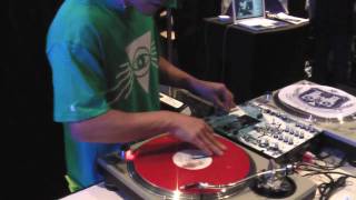 DJ QBert scratching at the International DJ Expo 2009 pt2 [upl. by Mccourt]