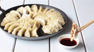 How to cook gyoza [upl. by Inalaeham]