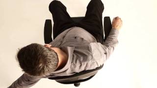 How the dynamic back movement works on the cpod chair [upl. by Comras]