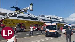 Incendio traghetto a Piombino le riprese aeree [upl. by Nahtanohj]