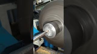 Lathe machine cutting 😱 lathmachine cuttingmachine [upl. by Festus]