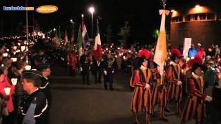 Procession aux flambaux Pélerinage militaire Lourdes [upl. by Schwinn937]