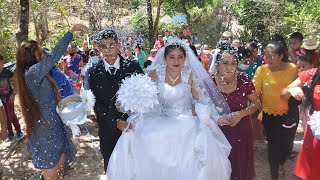 Boda los recién casados llegan a casa de recepción boda Hernández Lemus 5  Ediciones Mendoza [upl. by Annair520]