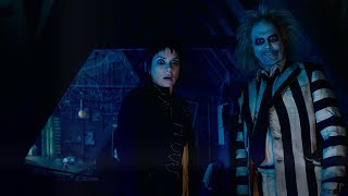 BEETLEJUICE BEETLEJUICE  Trailer Ufficiale [upl. by Bunns]