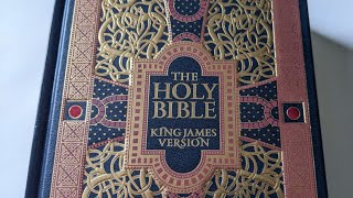 The Holy Bible  Leatherbound Barnes amp Noble Edition  Beautiful Book Review [upl. by Rafaelia]