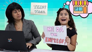 MARIA CLARA PROCURA EMPREGO E ABRE UMA LOJINHA DE SLIME Slime Shop Pretend Play [upl. by Asilej17]