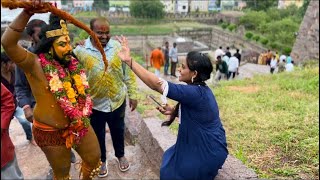 Potharaju beating girl At Golconda Bonalu 2023  Potharaju Giving blessing At Golconda Bonalu 2023 [upl. by Ydaf]