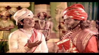 Dr Rajkumar Enters To King Bhojas Kingdom and Solved Problem  Kaviratna Kalidasa Kannada Scene [upl. by Cuda102]