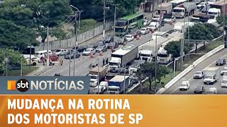 Motoristas mudam rotina após surgimento de cratera na Marginal Tietê  SBT Notícias 030222 [upl. by Lowenstein229]