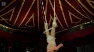 Pauliina quotSpiegeltent trapezequot [upl. by Aneerhs]