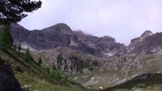 Da Longiarù al Rifugio Puez [upl. by Durham731]