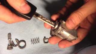 03 vw golf lock cylinder housing disassembly and assembly tutorial [upl. by Raul]