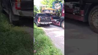 Why Trinidads Traffic is So Insane ttt traffic insurance wrecker caa motovlog truckers cp24 [upl. by Carnahan]