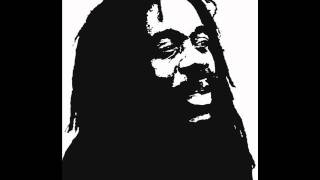 Dennis Brown  Deceiving Girl [upl. by Lusty]