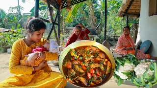 শীতকালে এই রুই ফুলকপির ঝোল দিয়েই এক থালা ভাত খাওয়া যাবে  Fish Curry With Cauliflower [upl. by Ayitahs]