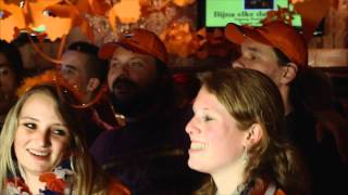 Johan Derksen amp Wilfred Genee  Nederland Is Helemaal Oranje Officiële videoclip [upl. by Babita80]