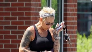 Kim Mathers is seen with facial injury as she runs errands after Eminem gives her a nod on 1st album [upl. by Lenny]