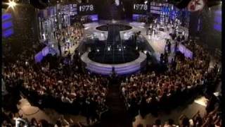 GLORIA GAYNOR  i will survive Decadas 2010 HQ [upl. by Aicnom]