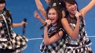 FANCAM JKT48  Kiminokotaga Sukidakara At Pocari Futsal 16 November 2013 [upl. by Zarihs]