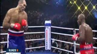 Nikolai Valuev vs Evander Holyfield 46 [upl. by Sibby]