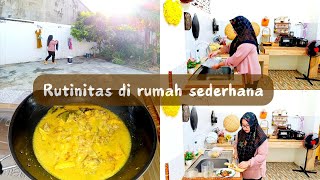 RUTINITAS IRT DIRUMAH SEDERHANA  PAGI YANG CERAH BEBERES RUMAH MASAK GULAI AYAM dailyvlog [upl. by Nosrak]