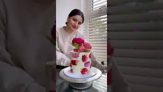 HOW TO MAKE A CAKE IN UNDER 1 MINUTE Cake DecoratingIts A Lot Easier Than It Looks [upl. by Eiuol]