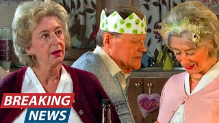 BREAKING NEWS Coronation Street Christmas spoilers Evelyn is surprised as she gets big news [upl. by Cyma]