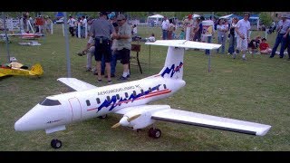 AVION BIMOTOR RADIO CONTROL [upl. by Eidnac]