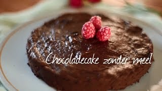 Eenvoudige chocoladecake zonder meel [upl. by Burnsed435]