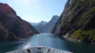 Mit dem Hurtigruten Schiff MS Nordnorge in den Trollfjord [upl. by Putnem]