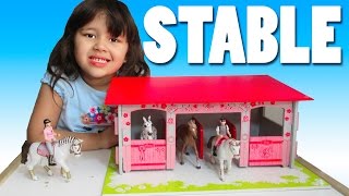 Stable and Horses Playset from Papo and Schleich Farm Life Playmat [upl. by Nirroc]