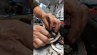 Cleaning vintage outboard points For more tips Smash the Subscribe Button diy boatmotor aomci [upl. by Erna957]