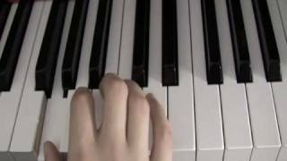 How to play piano Lesson 2 [upl. by Haelhsa981]