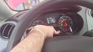 Luz de servicio Seat Ibiza 2013 en adelante [upl. by Lindo]