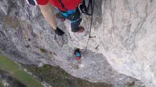 Absturz Kaiser Max Klettersteig  Via Ferrata  Climbing Fall  Martinswand [upl. by Erehs785]