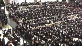 Satmar Annual Celebration Kuf Alef Kislev 2011 כquotא כסלו סאטמאר [upl. by Yekcor]