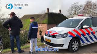 Brand in rieten dak van woonboerderij in Arnhem [upl. by Ahsener]