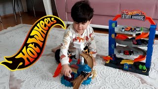 SLİME VİDEOLARI HOTWHEELS SHARK KÖPEKBALIĞI HAVUZUNA HOTWHEELS ARABALARI DÜŞTÜ games car [upl. by Ahsin486]