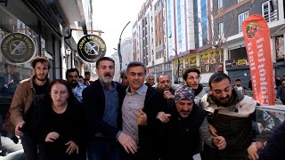 Abdullah Zeydan barikatlara rağmen sokağa çıkarak alınan kararı protesto etti [upl. by Templas111]