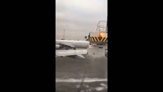 Flugzeugenteisung  DeIcing of an airplane [upl. by Borchers675]