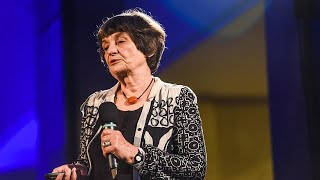 Elżbieta Tabakowska Język – instrukcja obsługi czyli wszyscy jesteśmy poetami [upl. by Cassilda]