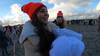 Nieuwjaarsduik Strand IJburg 2024 [upl. by Alket]