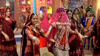 Sanaya Iranis Traditional Dance  Rangrasiya Full Episode [upl. by Kala232]