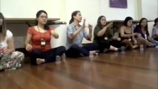 Dinâmica com copos  Curso Música Coral para professores Osesp [upl. by Belac]